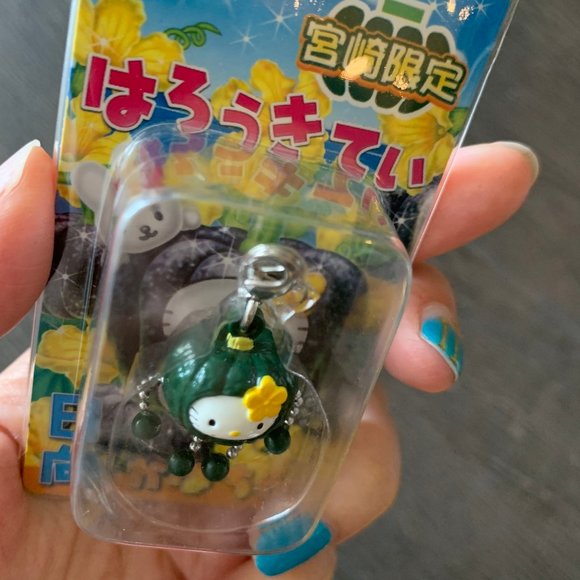 2007 HELLO KITTY PUMPKIN CELL PHONE CHARM - Picture 7 of 9